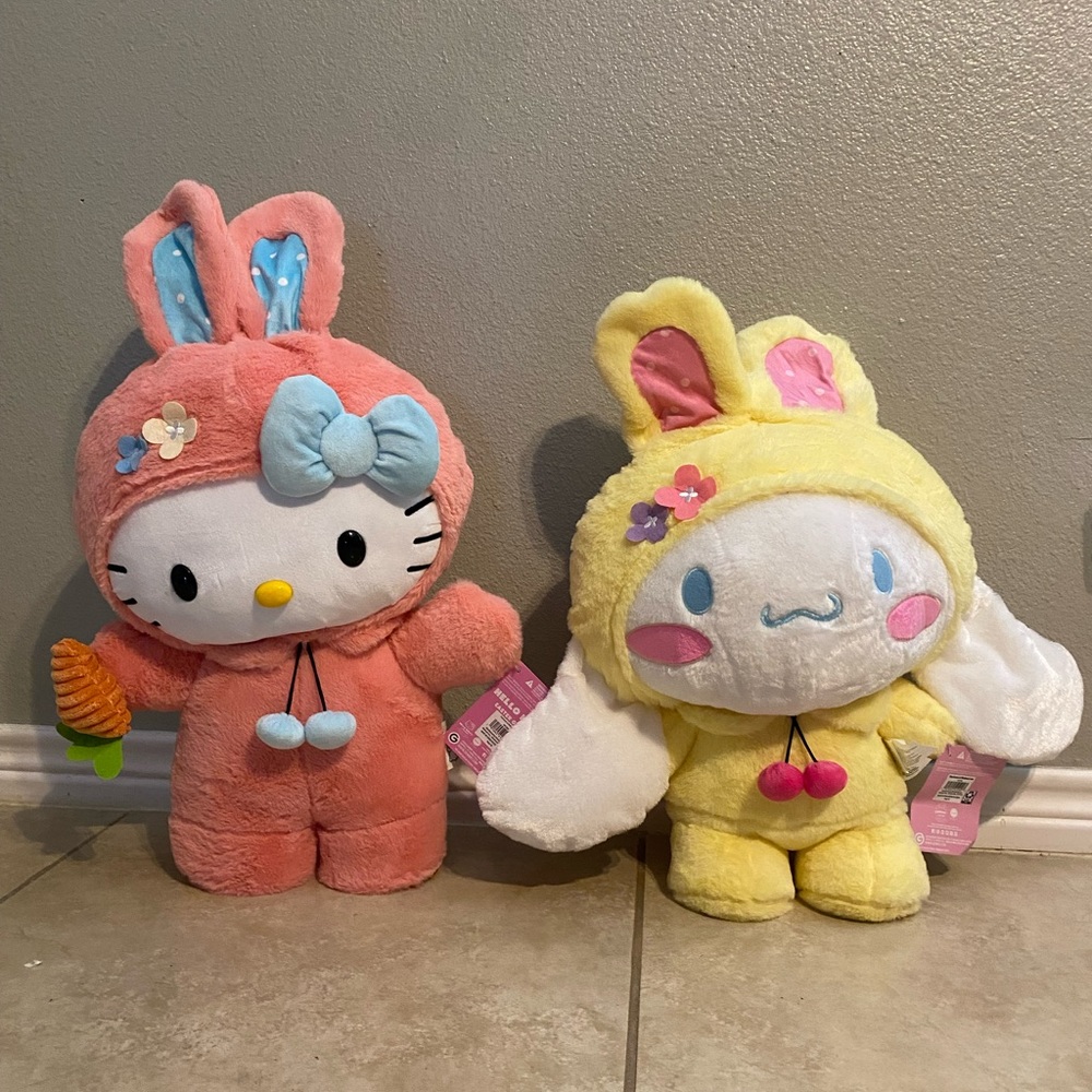 Hello Kitty Easter Greeter And Cinnamoroll Greeter Bundle